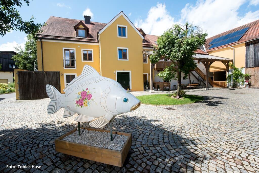 Fischhof Beer Hotel Mitterteich Bagian luar foto